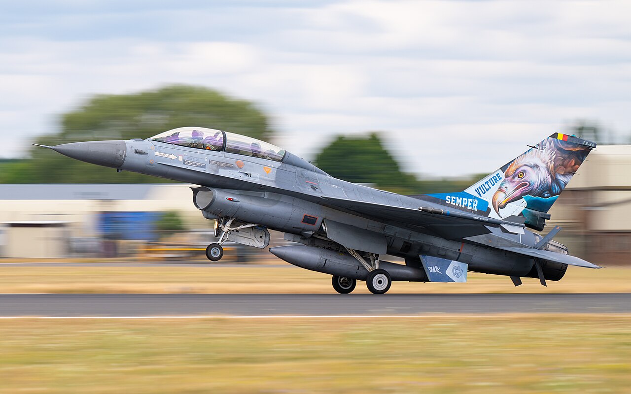 F-16 Fighting Falcon